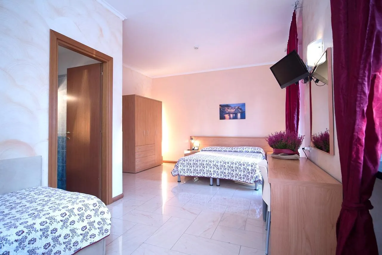 Hotel Villa Flora Bogliasco 2*,  Italien